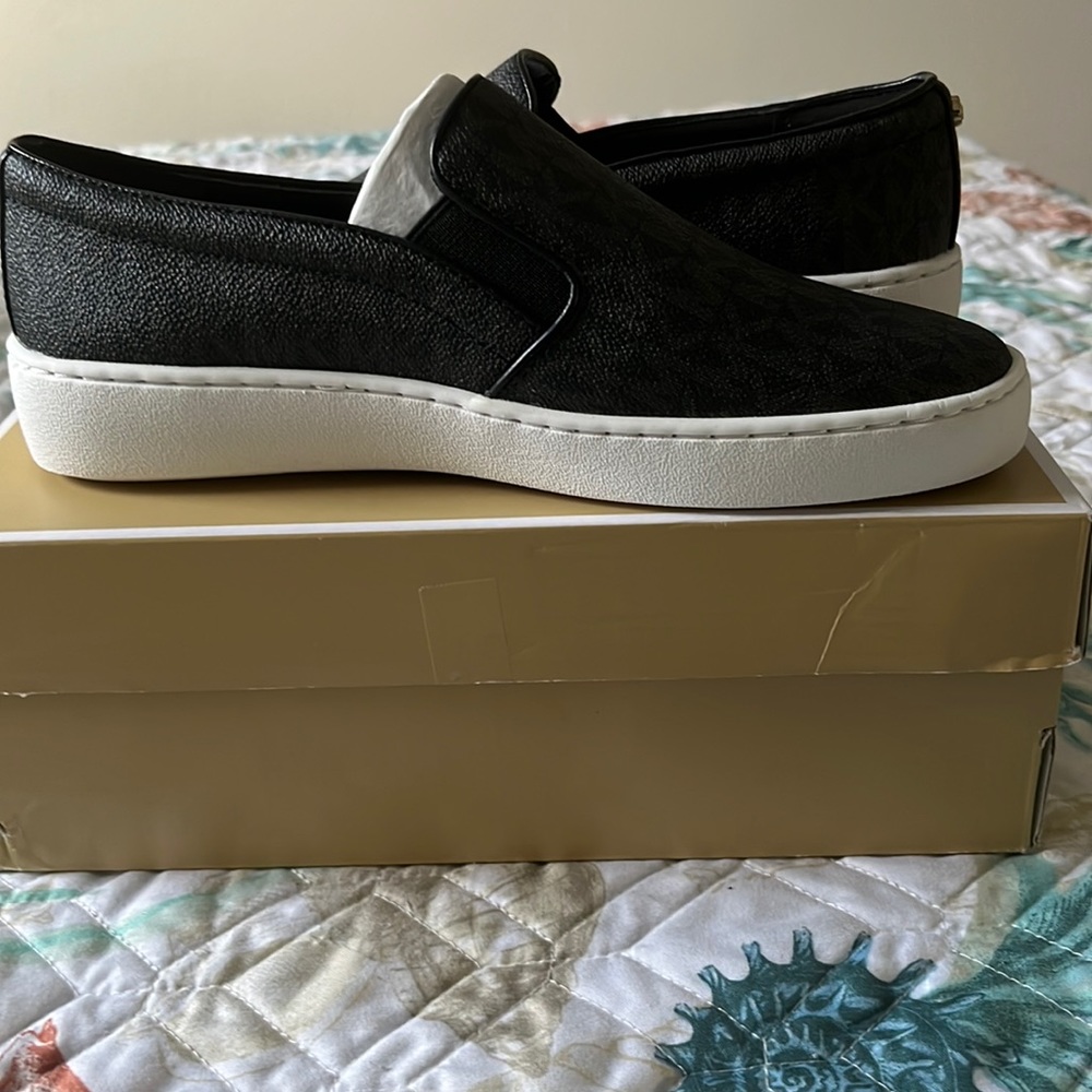 Men shoes size 8 Michael kors
